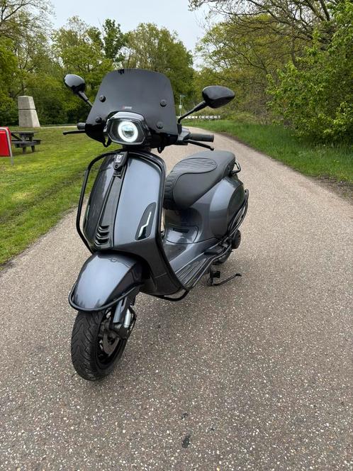 Vespa sprint 2021, Fietsen en Brommers, Brommers | Tomos, Zo goed als nieuw, Standard, Ophalen of Verzenden
