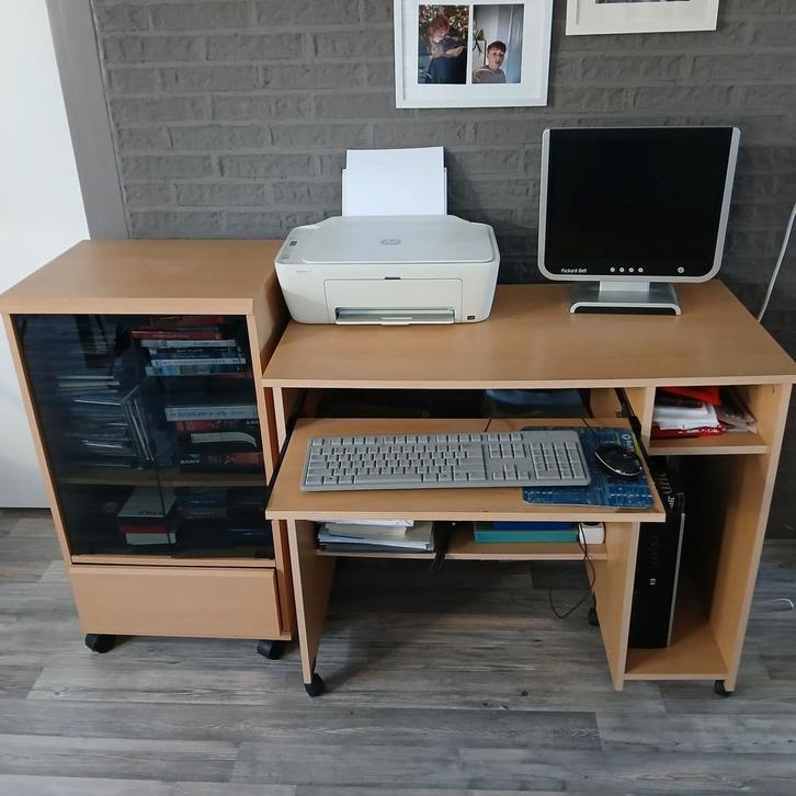 Bureautje met audiokastje op wielen, Huis en Inrichting, Kasten | Computermeubels, Zo goed als nieuw, 70 tot 120 cm, 70 tot 120 cm