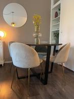Ronde eettafel met vier suede stoelen, Huis en Inrichting, Tafels | Eettafels, 100 tot 150 cm, Rond, Ophalen of Verzenden, Zo goed als nieuw