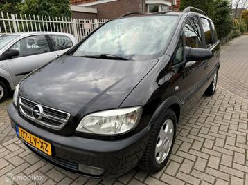Opel Zafira 2.2-16V Elegance Navigator beschikbaar voor biedingen
