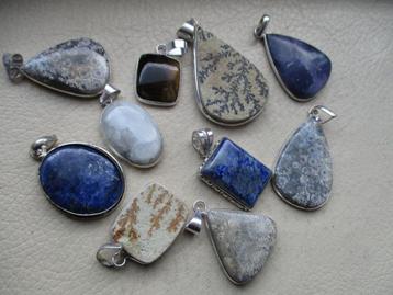 partij van 100 verzilverde natuursteen hangers beschikbaar voor biedingen