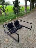 2 kunststof kuipstoelen op metalen frame, Ophalen, Zo goed als nieuw