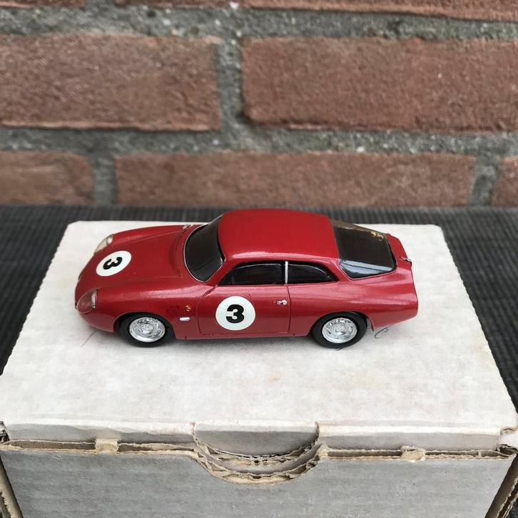 1:43 PROVENCE MOULAGE ALFA ROMEO GIULIËTTA SZ (coda lunga), Hobby en Vrije tijd, Modelauto's | 1:43, Gebruikt, Auto, Overige merken