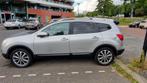 Nissan Qashqai 1.6 2WD My2010 2009 Grijs, Auto's, Voorwielaandrijving, Stof, 74 €/maand, Zwart