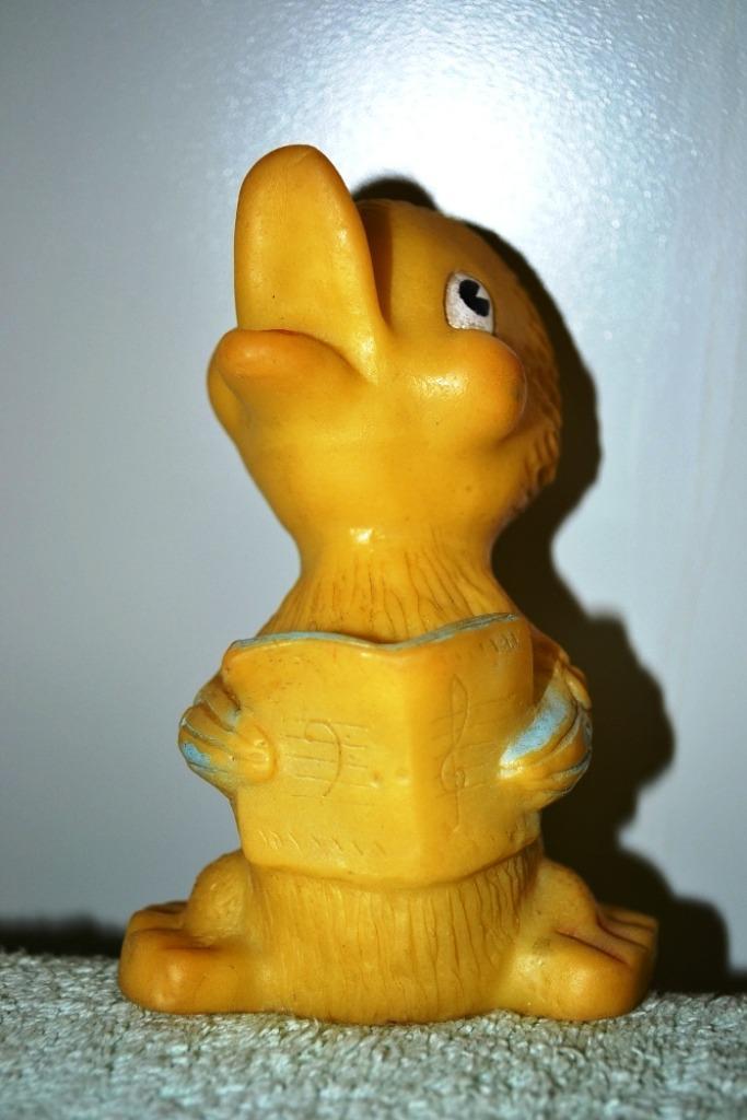 Mooi  oud piep eendje uit de jaren 1950 NR 3705, Antiek en Kunst, Antiek | Speelgoed, Verzenden