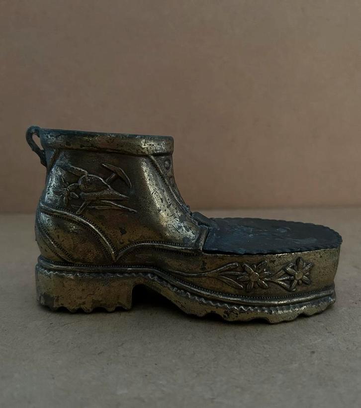 Antieke koperen schoen laars asbak sigaretten houder, Antiek en Kunst, Antiek | Koper en Brons, Koper, Ophalen