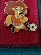 speld knvb leeuw in box, Ophalen of Verzenden, 'T Olde Gre-j, Info@toldegrej.nl, Endepoelstraat 20f Didam