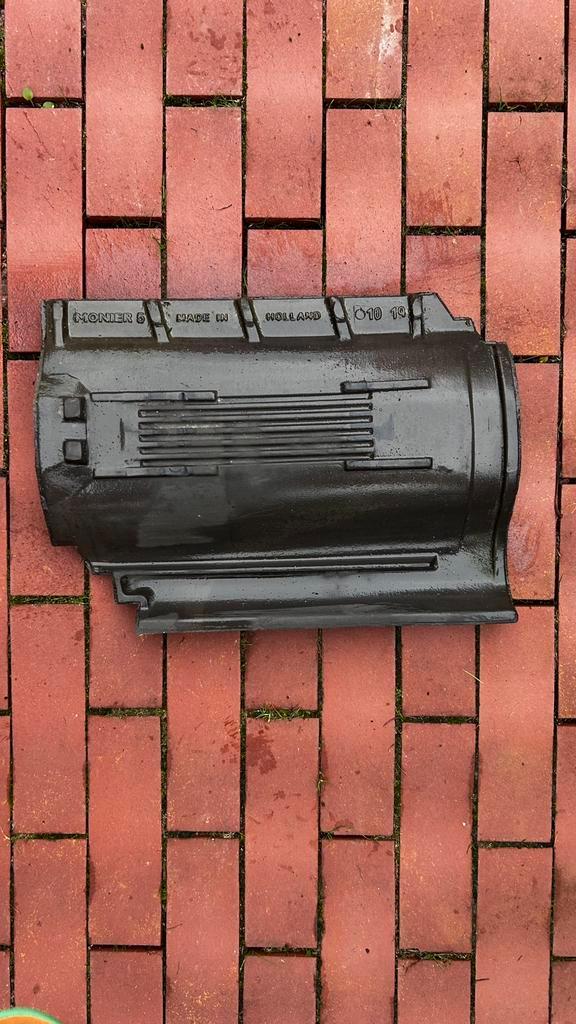 Dak panelen Monier 5, Doe-het-zelf en Verbouw, Dakpannen en Dakbedekking, Nieuw, Dakpannen, Steen of Klei, Zwart, 10 tot 15 m²