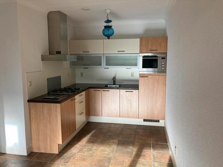 Compacte hoekkeuken compleet, Huis en Inrichting, Keuken | Complete keukens, Gebruikt, Hoekkeuken, Bruin, Graniet of Steen, Ophalen