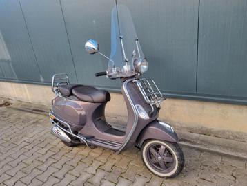 Vespa LXV 50 snor 4t + garantie & beurt beschikbaar voor biedingen