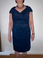 Luxe diepblauwe jurk maat 48 Vera Mont inclusief ketting, Blauw, Maat 46/48 (XL) of groter, Ophalen of Verzenden, Zo goed als nieuw