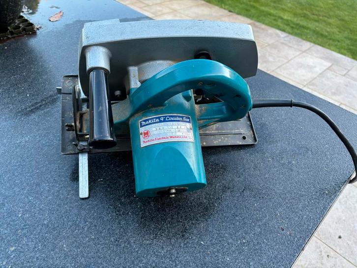Makita Cirkelzaag - Model 5900BR, Doe-het-zelf en Verbouw, Gereedschap | Zaagmachines, Gebruikt, Cirkelzaag, 1200 watt of meer