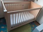 Mooi gelakt houten ledikant, Kinderen en Baby's, Babywiegjes en Ledikanten, Ophalen, Zo goed als nieuw, Ledikant