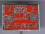 25-35 PK1912 rood op alu oldtimer auto speldje ( A_005 ), Verzamelen, Speldjes, Pins en Buttons, Verzenden, Zo goed als nieuw