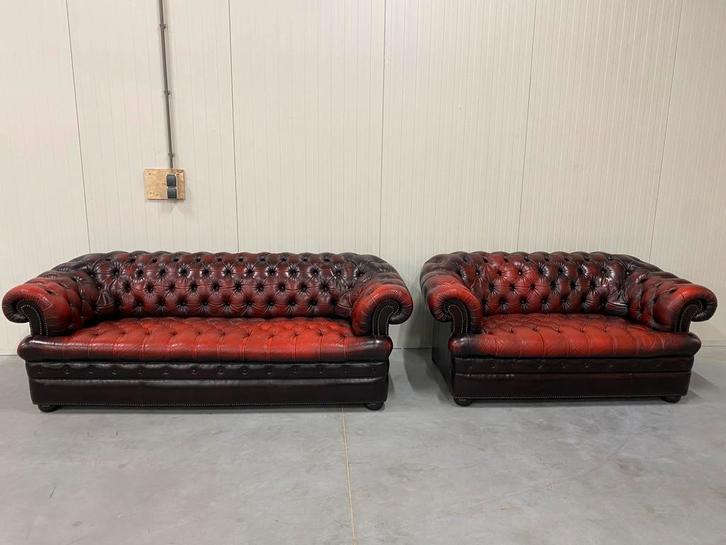 Vintage Chesterfield 3+2 zit bankstel Oxblood rood, Huis en Inrichting, Banken | Voetenbanken en Poefen, Gebruikt, 125 cm of meer