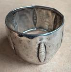 Kleine servetring / vingerdoekring, zilver (met merkje), Antiek en Kunst, Ophalen of Verzenden, Zilver