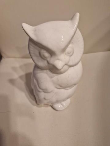 Witte Keramische Uil Decoratie beschikbaar voor biedingen