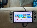 Nintendo switch oled (512 gb geheugen) met assecoires, Spelcomputers en Games, Spelcomputers | Nintendo Switch, Ophalen of Verzenden