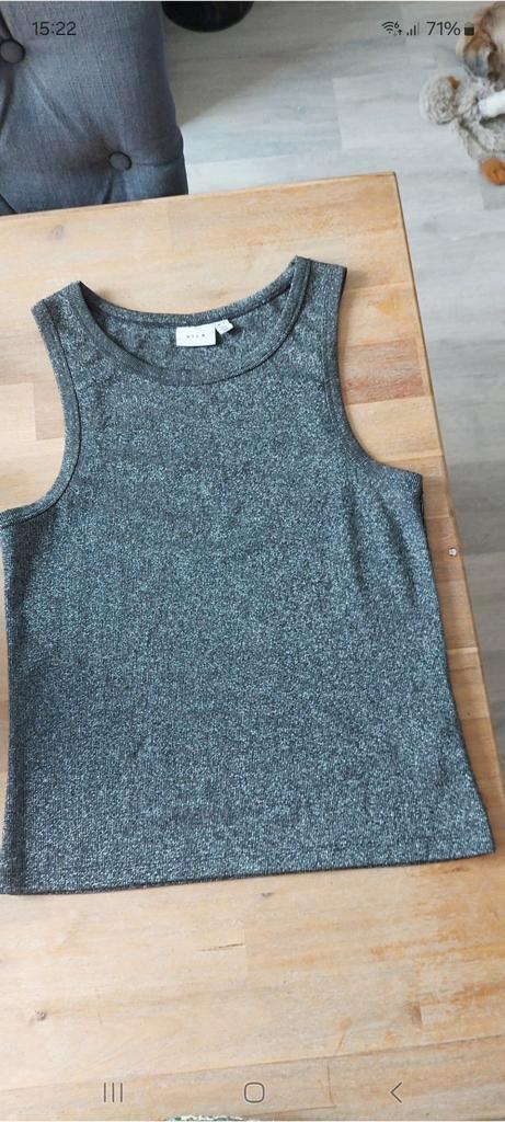 Vila😊zwarte tanktop met lurex/glitter/zilverdraad/glans, Kleding | Dames, Tops, Zo goed als nieuw, Zwart, Zonder mouw, Ophalen of Verzenden