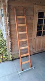 Houten trap 200cm hoog, Doe-het-zelf en Verbouw, Ladders en Trappen, Ophalen of Verzenden, Gebruikt, Trap, 2 tot 4 meter
