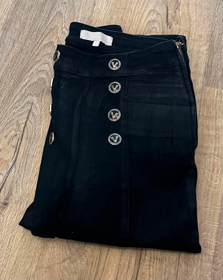 Josh V maat S mooie zwarte pantalon goudknopen, rits zijkant, Kleding | Dames, Broeken en Pantalons, Gedragen, Maat 34 (XS) of kleiner