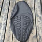 Zadelhoes Vespa Sprint Primavera audi rs custom buddydek, Info@jynkx.com, Jynkx, Nieuw, Ophalen of Verzenden