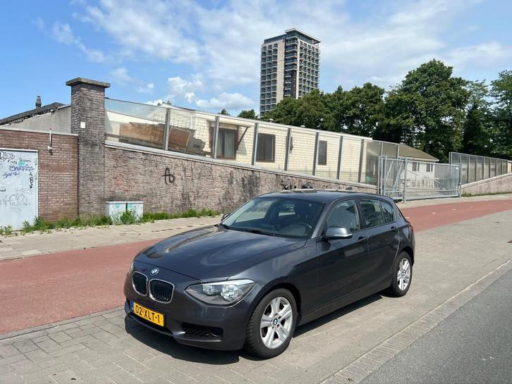 BMW 1-serie 116i AUT NAP, Auto's, BMW, Bedrijf, Te koop, 1-Serie, ABS, Airbags, Airconditioning, Boordcomputer, Centrale vergrendeling