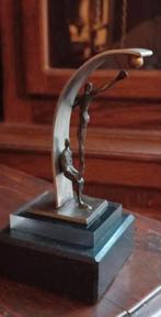 Beeldje De vruchten plukken van een goede samenwerking, Antiek en Kunst, Antiek | Koper en Brons, Ophalen of Verzenden