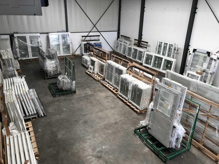 Kunststof Ramen, Kozijnen en Deuren Direct Leverbaar!, Doe-het-zelf en Verbouw, Kozijnen en Schuifpuien, Gebruikt, Raamkozijn