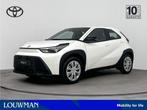 Toyota Aygo X Hybrid 115 play Inruilpremie 500 euro! Nieuw m, Auto's, 12 maanden, Stof, Zwart, 4 stoelen