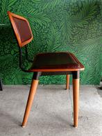 Stoel - 2 stuks, Ophalen, Gebruikt, Bruin, Vijf, Zes of meer stoelen