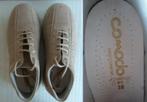 Damesschoenen maat 38 NIEUW, Kleding | Dames, Schoenen, Beige, Nieuw, Ophalen of Verzenden, Sneakers of Gympen