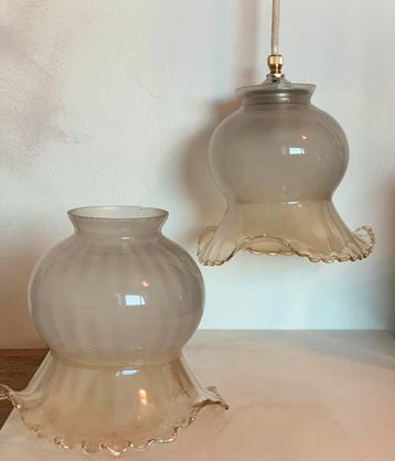 Vintage lamp kapjes uit Frankrijk  beschikbaar voor biedingen