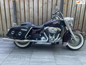Harley Davidson Road King classic 2007 Bordeaux rood beschikbaar voor biedingen