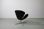 Fritz Hansen Swan Chair, zwart leer, Huis en Inrichting, Minder dan 75 cm, Gebruikt, Metaal, 50 tot 75 cm