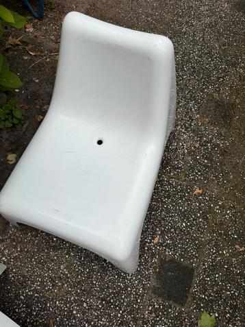 Zeer nette tuinstoelen (2x) beschikbaar voor biedingen