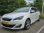 Zeer nette Peugeot 308 met weinig km 1.2 130PK SW | Automaat, 1199 cc, 635 kg, Wit, Lichtsensor