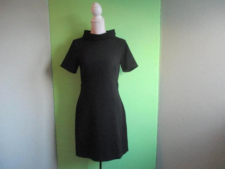 Jake’s jurk maat 38, Kleding | Dames, Jurken, Zo goed als nieuw, Maat 38/40 (M), Zwart, Onder de knie, Verzenden