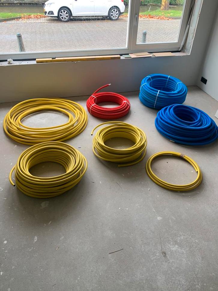 Uponor gas buis en henco waterleiding met mantel, Doe-het-zelf en Verbouw, Buizen en Afvoer, Zo goed als nieuw, Overige typen