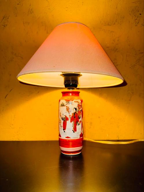 Vintage lampje Japans Kutani porselein, Huis en Inrichting, Lampen | Tafellampen, Ophalen