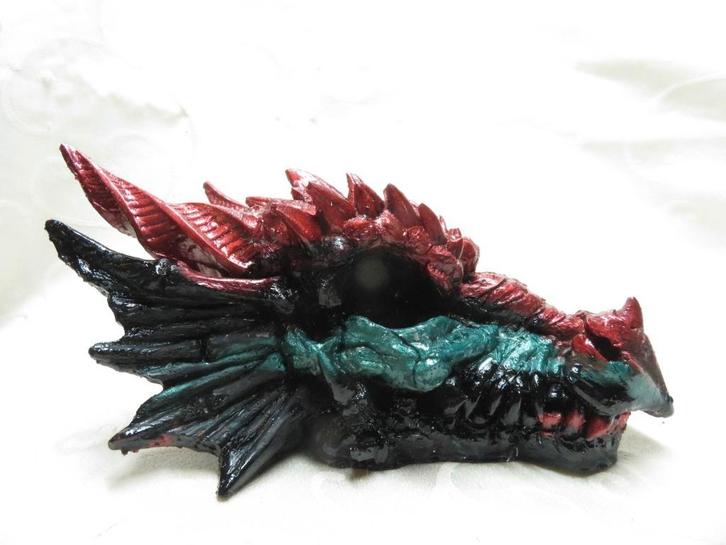 orgoniet draak met oa drakenbloed steen, Verzamelen, Mineralen en Fossielen, Ophalen of Verzenden