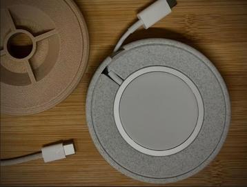 Praktische Kabelhouder – Perfect voor Bureau, Nachtkastje of beschikbaar voor biedingen