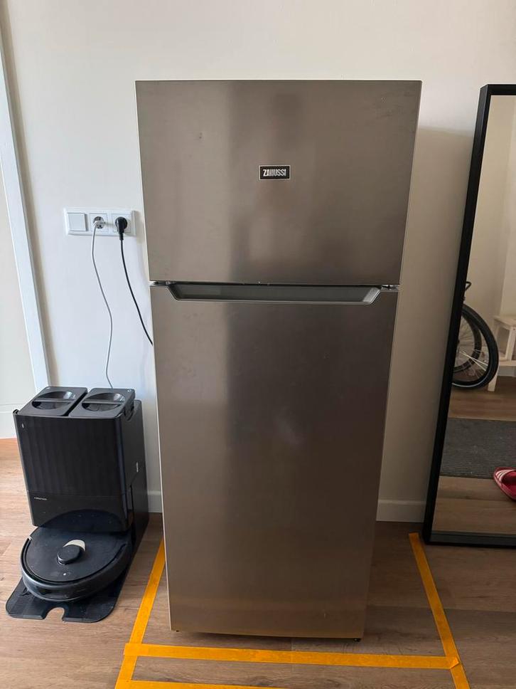 Zanussi Koelkast - Perfect voor klein huishouden, Witgoed en Apparatuur, Koelkasten en IJskasten, Gebruikt, Met vriesvak, 150 tot 200 liter