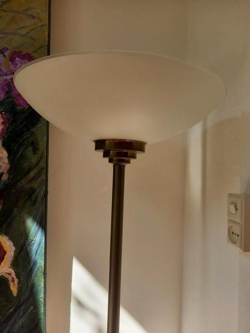 Art Deco Bauhaus design vintage vloerlamp,messing,satin glas, Huis en Inrichting, Lampen | Vloerlampen, Gebruikt, 150 tot 200 cm