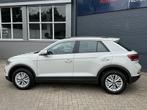 Volkswagen T-Roc 1.5 TSI 1e eigen 150pk Ascot grijs (krijt k, Stof, 4 cilinders, 150 pk, Bedrijf