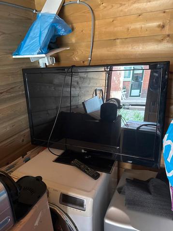 Gebruikte LCD  TV - 80-100cm beschikbaar voor biedingen