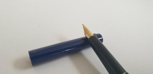 Parker | Vintage 1990 | Luxe Navy Gold vulpen | Made in UK, Verzamelen, Pennenverzamelingen, Gebruikt, Vulpen, Parker, Ophalen of Verzenden