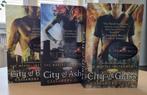 The mortal instruments, eerste drie delen, engels, Boeken, Fantasy, Ophalen of Verzenden, Zo goed als nieuw, Cassandra Clare