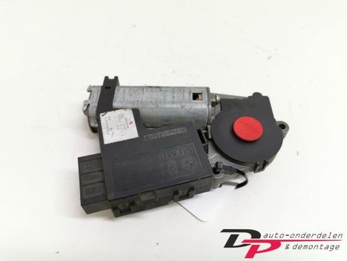 Schuifdak Motor van een BMW 5-Serie, Auto-onderdelen, Carrosserie en Plaatwerk, BMW, Gebruikt, 3 maanden garantie, Ophalen of Verzenden