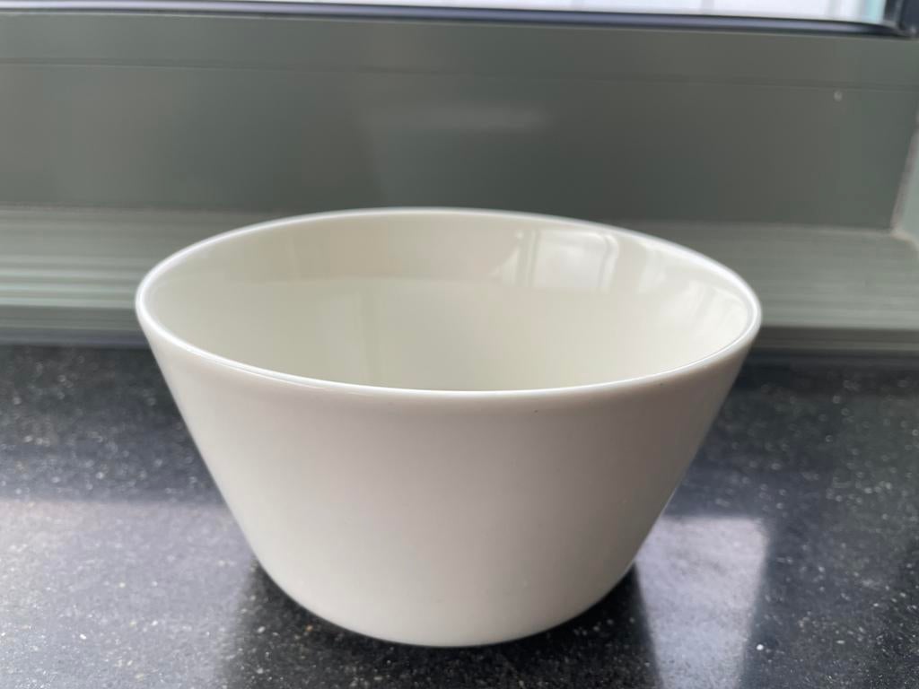 Gezocht Arabia Tilda schaaltjes met doorsnede 14 cm, Huis en Inrichting, Keuken | Servies, Zo goed als nieuw, Schaal of Schalen